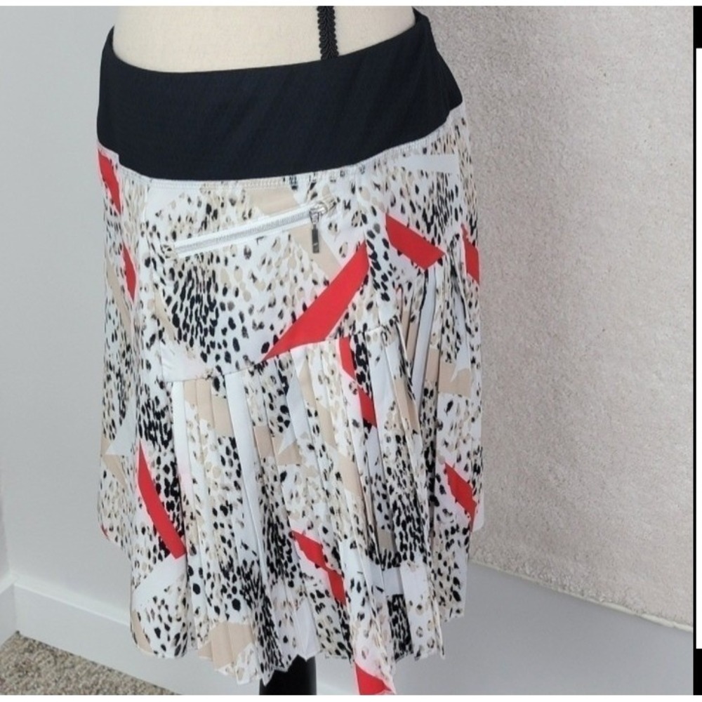 GGblue Luxe Sport Skort Women Medium White Red Animal Print Pleated Golf Tennis - Picture 12 of 13